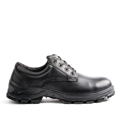 Safety boots with green triangle clearance
